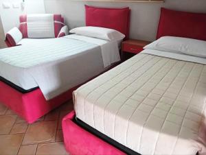 Casa Happy - La mansarda del sorriso con parcheggio privato a Valcorrente