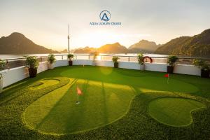 Aqua Lux Lan Ha Bay Cruise