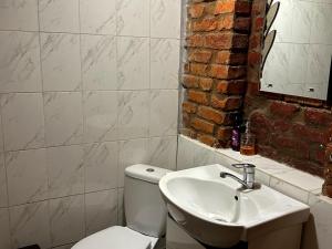 Садиба Ярок на 10 осіб баня манга дрова входять у вартість також неподалік є чан