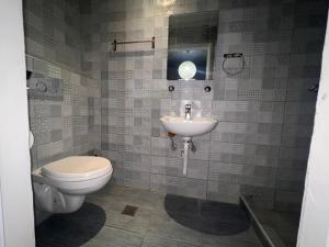 Princeps De Cura Rhodes