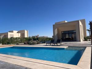 3BR Shedwan Villa with Huge Outdoor Space & Pool