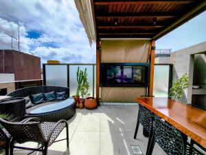 Cobertura com jacuzzi a 130m da praia de Tambaú