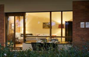 Frank Lloyd Wright-Inspired Villa In Tuscany