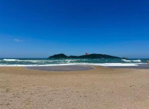 Conteiner Campeche-Vista Parcial Mar-50m da Praia