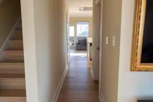 Stay Like A Boss- Penthouse-Views- Convention Center- Free Parking