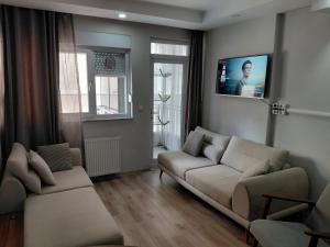 Central, Gated Residential Complex, 100mbps WiFi