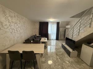 City Apart - Мезонет с три спални