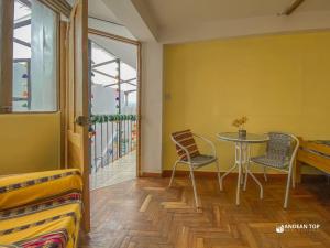 Room F Charming Room for Couples or Friends