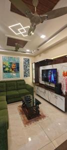 JAMPANIs NEST FOR FAMILIES AND INDIVIDUALS