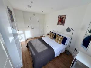 Charming Flat in Brentford