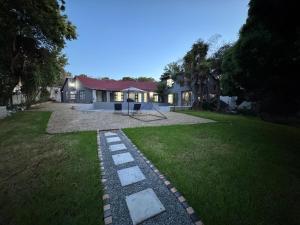 Bryanston Luxury Secure 4BR Haven