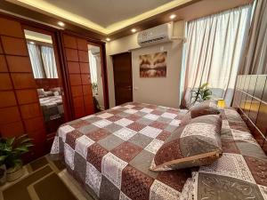 Modern Rooftop Suite Close to the Pyramids, Fully Equipped