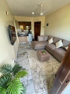 Cozy Modern Spot Near Mtwapa Mall & QuickMart