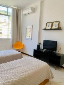 COPACABANA - ÓTIMA LOCALIZAÇÃO