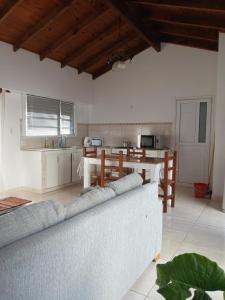 Necochea-Casa para hasta 4 personas!