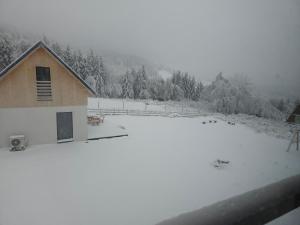 SierPlejs Hill - domki przy szlaku w Górach Sowich