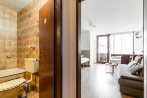 Alpine Escape with Kitzsteinhorn View