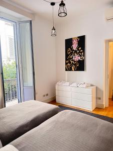 Brera Art & Vintage Decor Apt - Walk to Duomo & Fashion Triangle