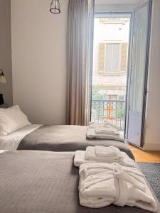 Brera Art & Vintage Decor Apt - Walk to Duomo & Fashion Triangle