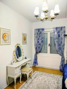 Romanttinen Retrokaksio