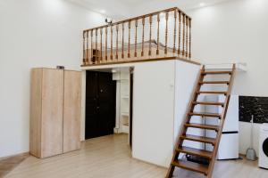 2 Signature Apartments on Agmashenebeli