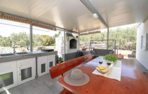 Holiday Home Roza by Villas Guide