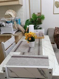 Samis Cradle at The Celandine