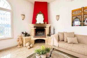 Dar Kmar A sweet getaway in the hills of Hammamet