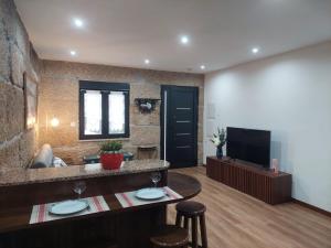 Casa Mucha - Rés do Chão e Andar