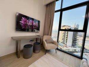 Urban SkyView Apartment Near Downtown Dubai