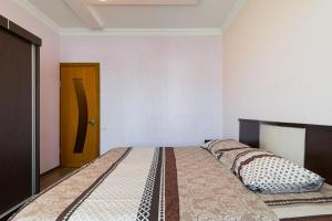 apartament- inasaridze 15