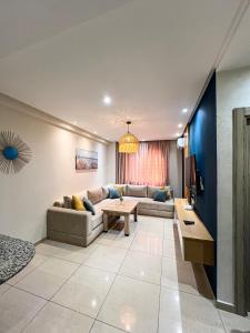 calme studio avec piscine , 5-min from Adrar stadium