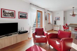 Sunny Arabba Apartment