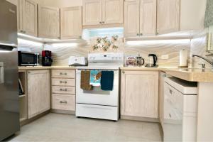 Turtles Nest Beach Apartments