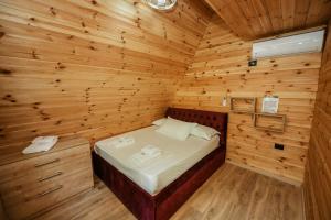 Villas Gio Shala River