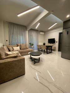 Aprilia Luxury Suites