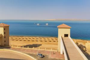 Sea View Apartment at The View Hurghada Beach & Pool
