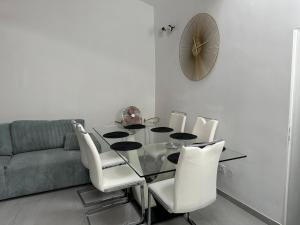 Cannes vente ville en face du port