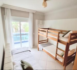 Apartamento lindo, reformado, proximo a praia e com enxoval completo