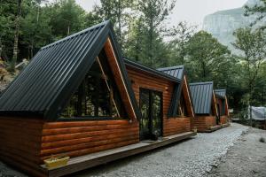 Villas Gio Shala River