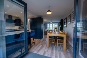 2 bed home in quiet Harrogate suburb