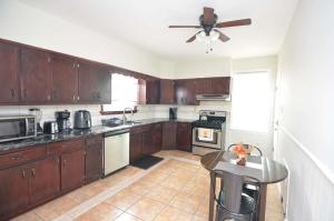 Spacious Home with Parking, Laundry - Near RU, RWJ, NJ Transit