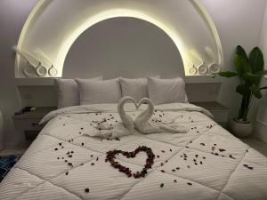 Happy House Pyramids View