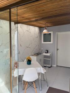 AP bem localizado na Lagoa Da Conceição para 04 hóspedes