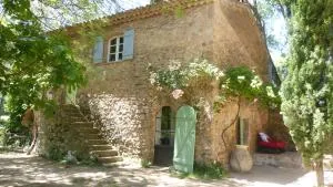 La Bastide du Capelier - Gîte pour 4 personnes avec baignoire balnéothérapie - Entrecasteaux