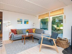 6 person holiday home in Tarm-By Traum