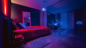 Love Room L Interlude