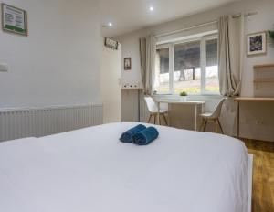 98 Apparthotel - Botanique 3