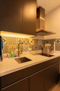 Century Spire Condominium, Makati City