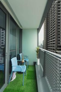 Century Spire Condominium, Makati City